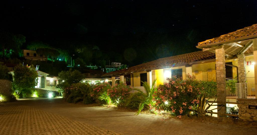 Aparthotel Nisportino Domus