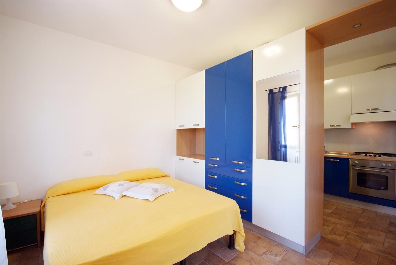 Nisportino Domus Aparthotel 2*