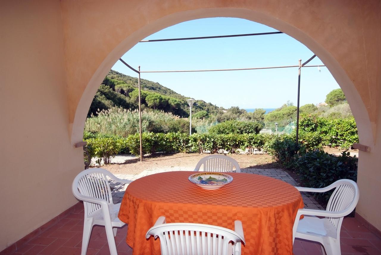 Nisportino Domus Aparthotel 2*